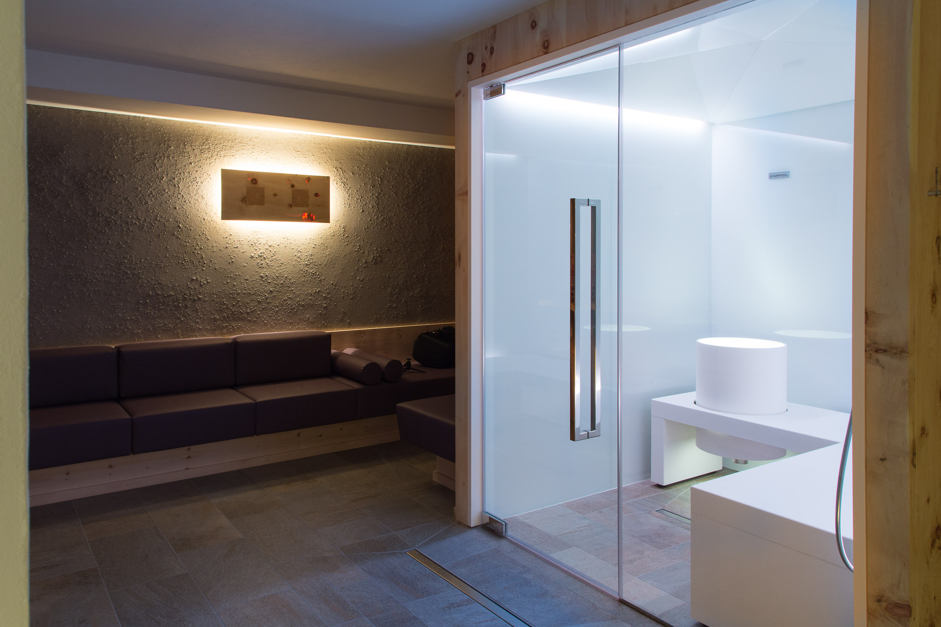 Hotelfotografie: Wellnessbereich im Keller